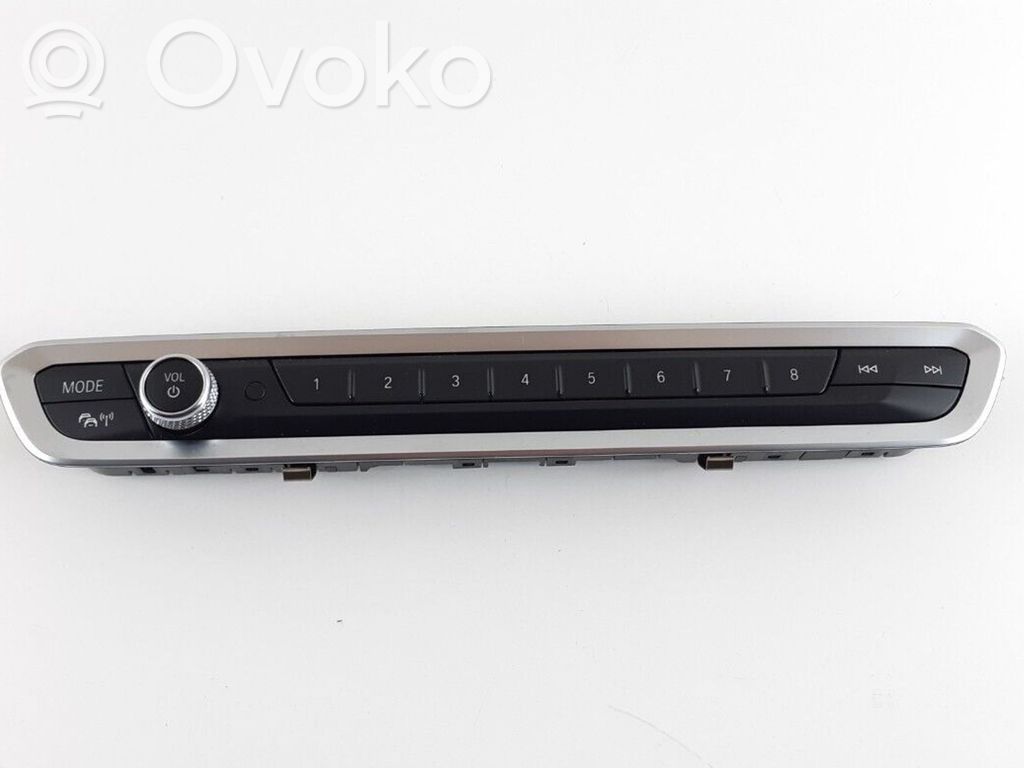 BMW X5 G05 Head unit multimedia control 