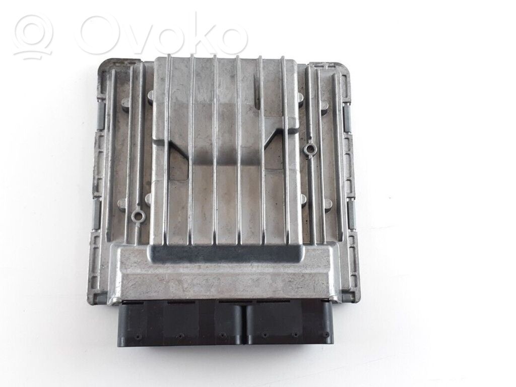 BMW 5 E60 E61 Engine control unit/module 