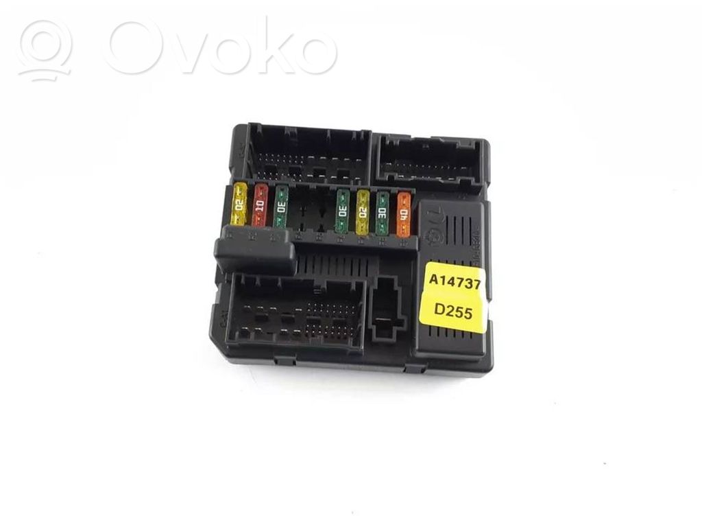 BMW Z4 E85 E86 Fuse box set 