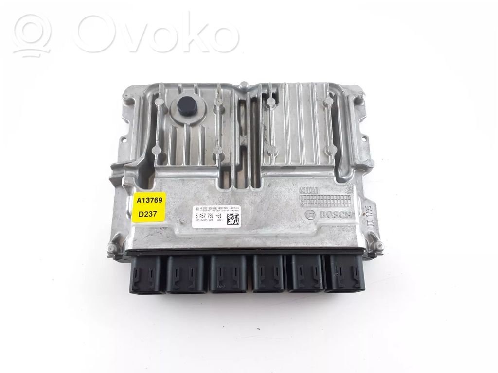 BMW 1 F40 Engine control unit/module 