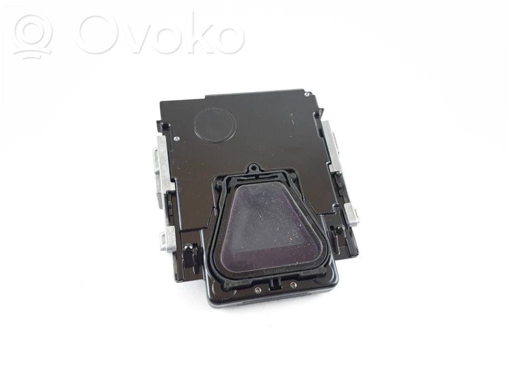 Audi Q7 4M Windshield/windscreen camera 