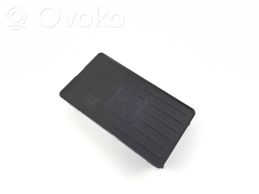 Audi Q7 4M Wireless charging module 