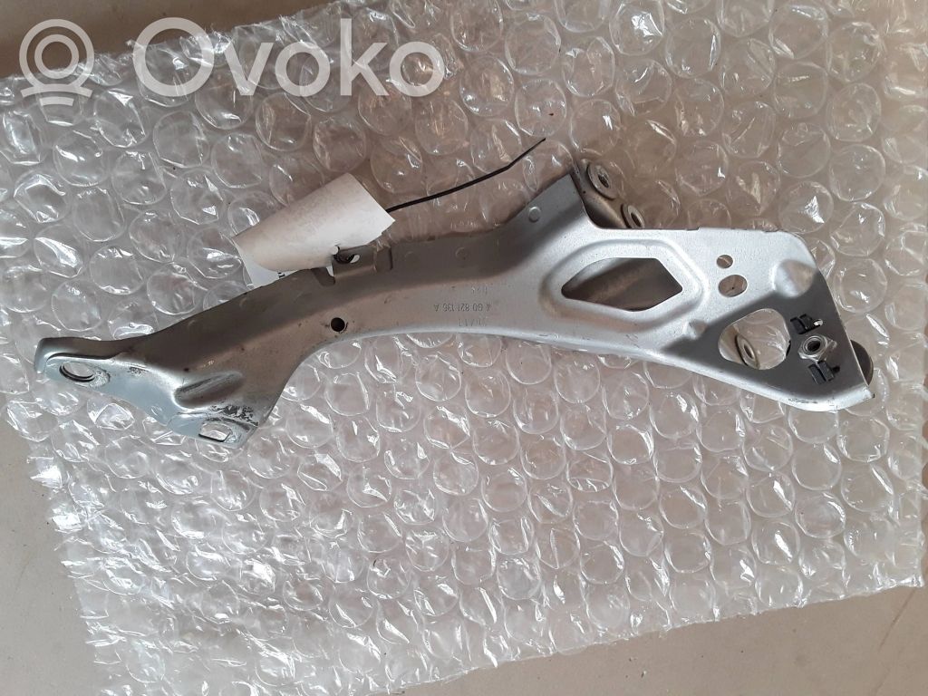 Laikiklis sparno   4G0821136A,4G0805816