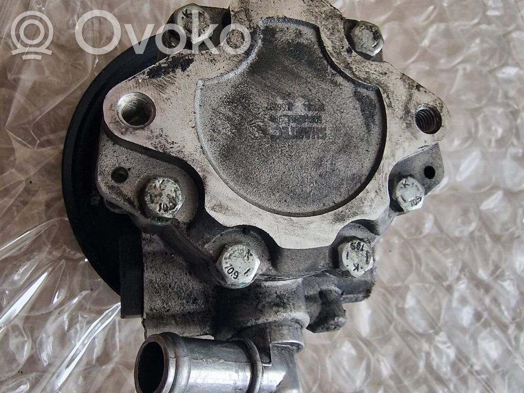 Audi Q7 4L Power steering pump 