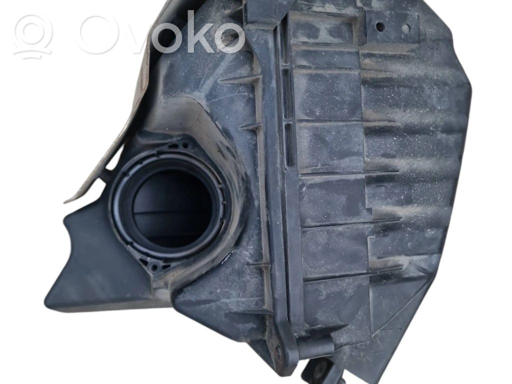 Audi A4 S4 B7 8E 8H Коробка воздушного фильтра 