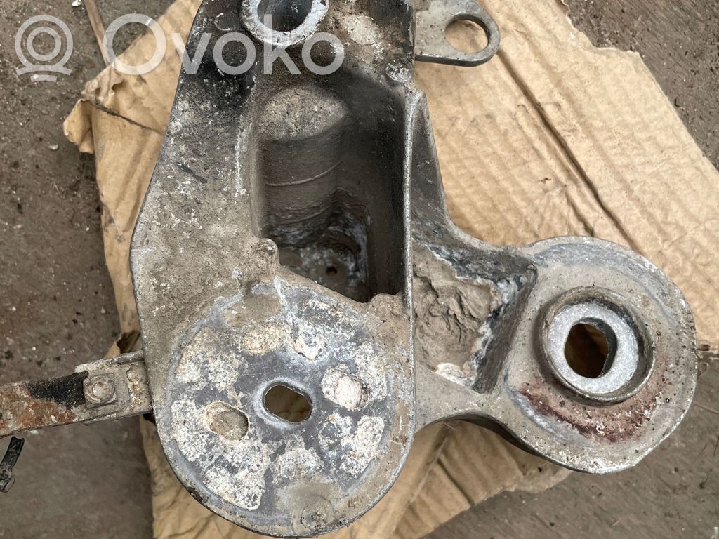 Audi A6 S6 C6 4F Engine mounting bracket 