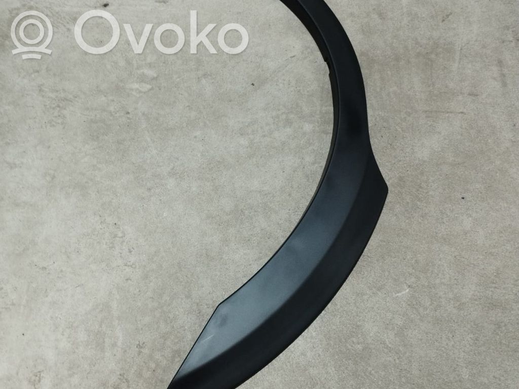 Rear arch trim   E2017AL008