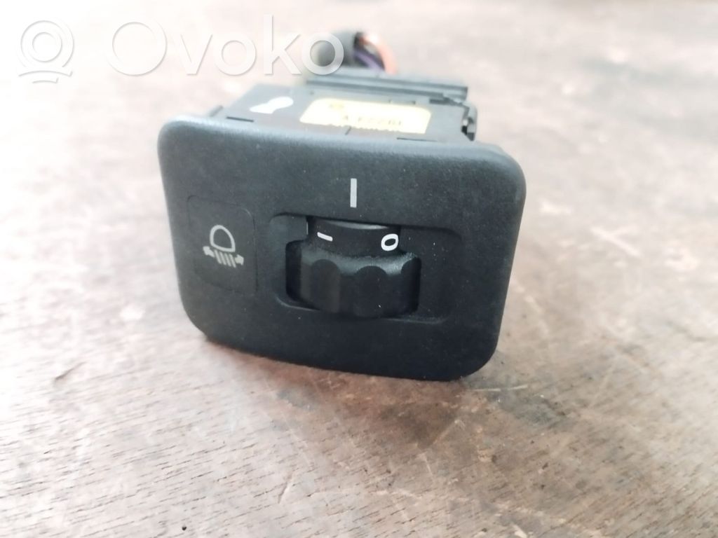 Dodge Durango I Headlight level height control switch 