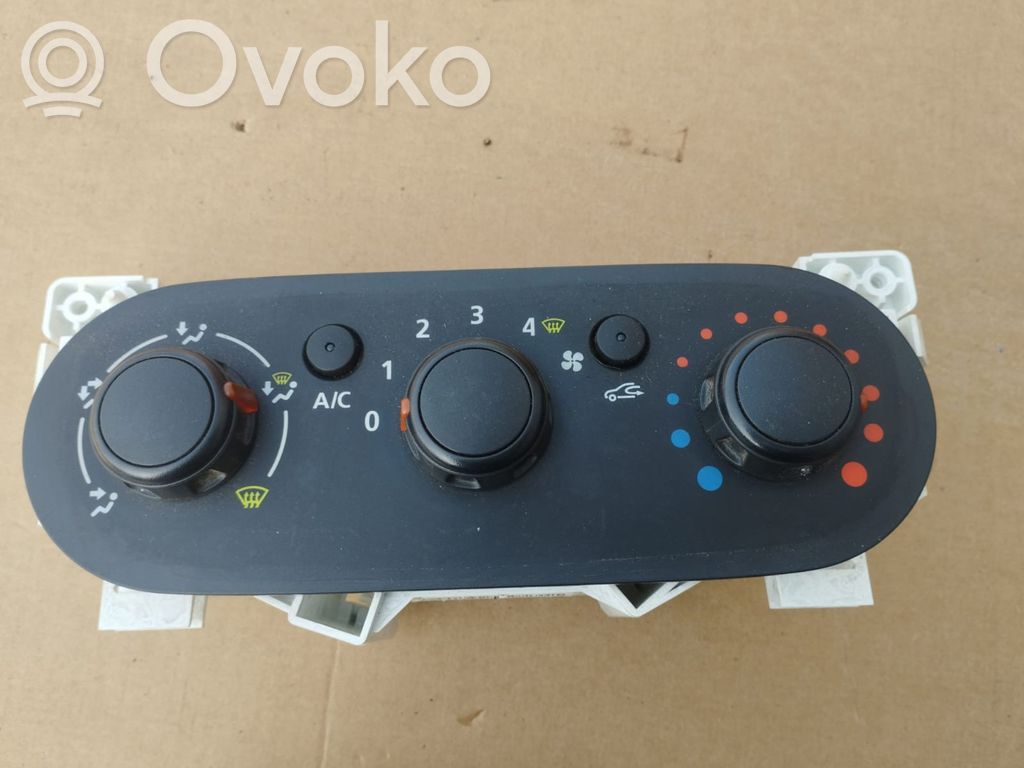 Renault Trafic III (X82) Climate control unit 