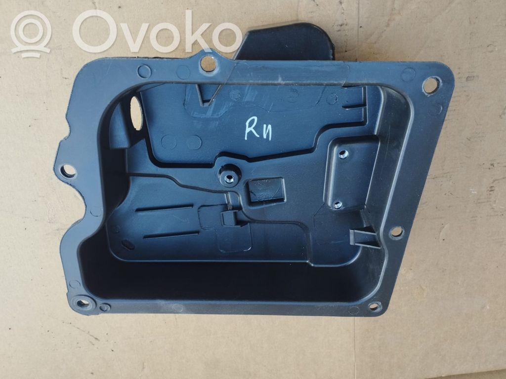 Manecilla interna puerta trasera   1400018480