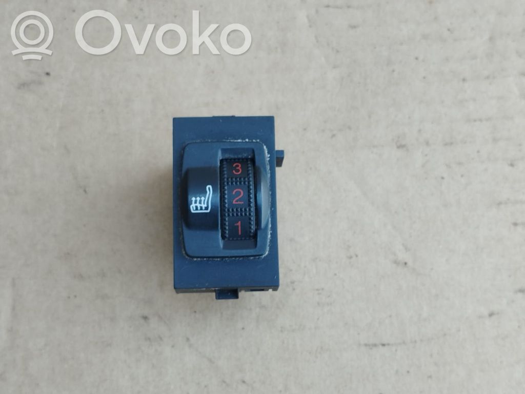 Peugeot 508 Seat heating switch 