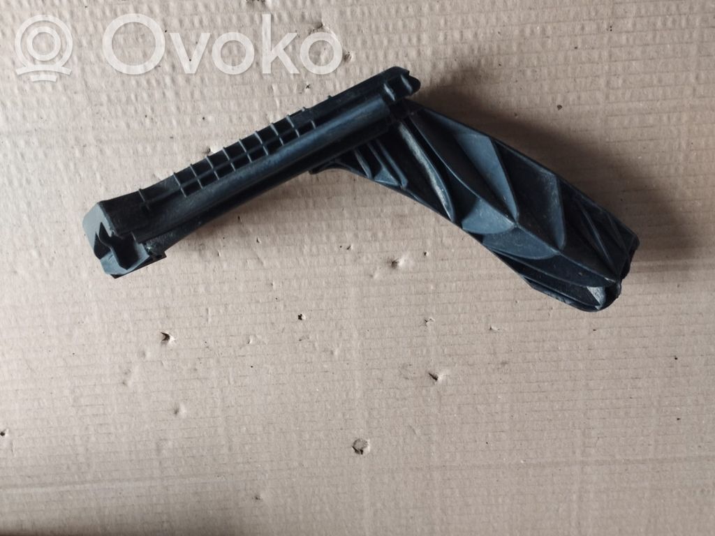 Peugeot 2008 I Rear door windshield rail 
