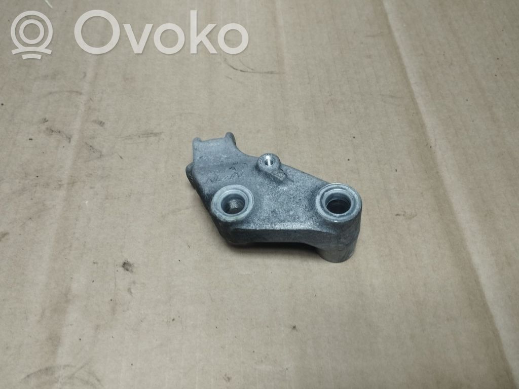 Engine mounting bracket   20TA0