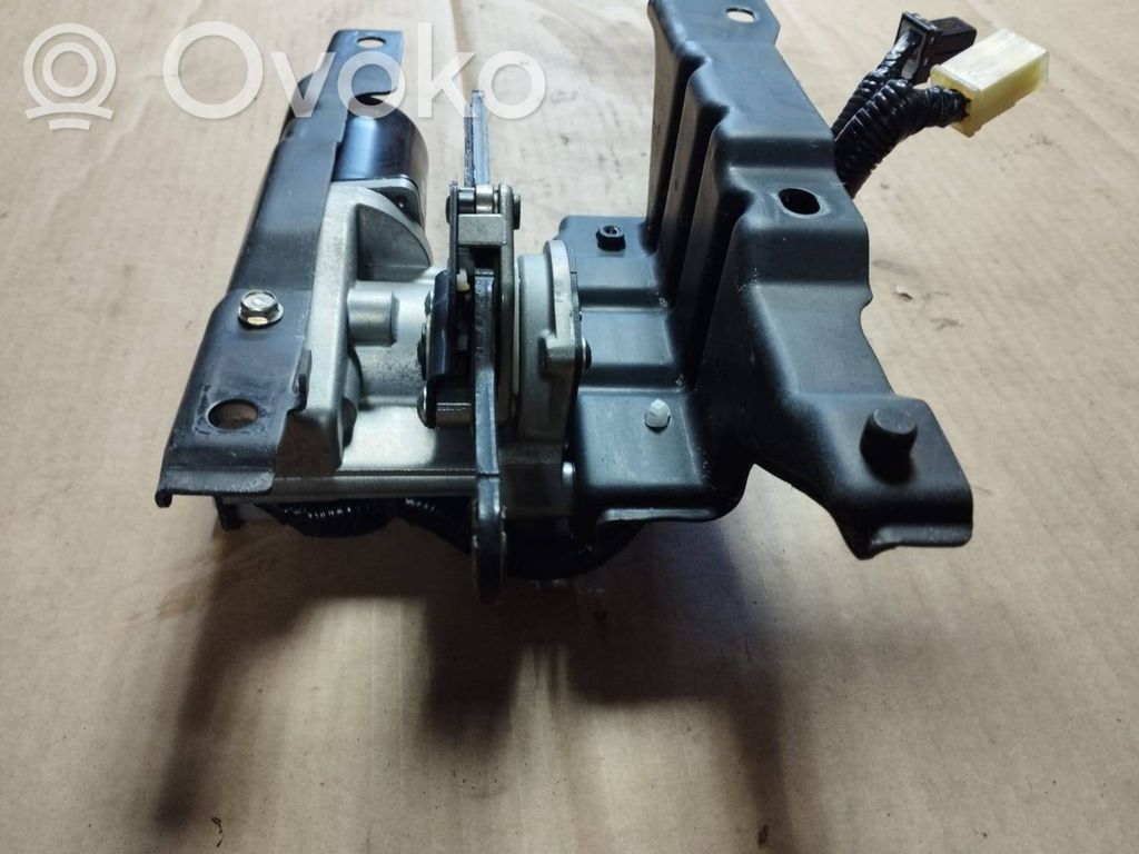 Honda Accord Tailgate/trunk/boot lift motor 