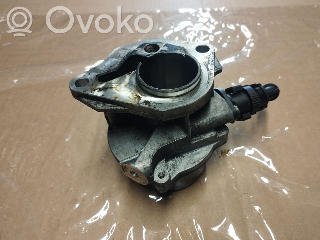 Nissan Qashqai Valve vacuum 