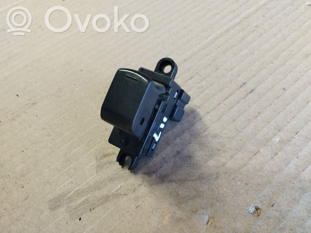 Nissan Note (E11) Electric window control switch 