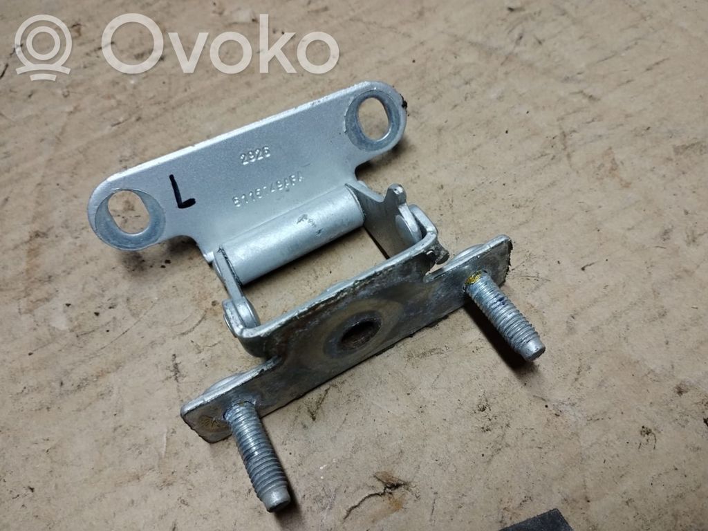 Dodge Caliber Tailgate/trunk/boot hinge 