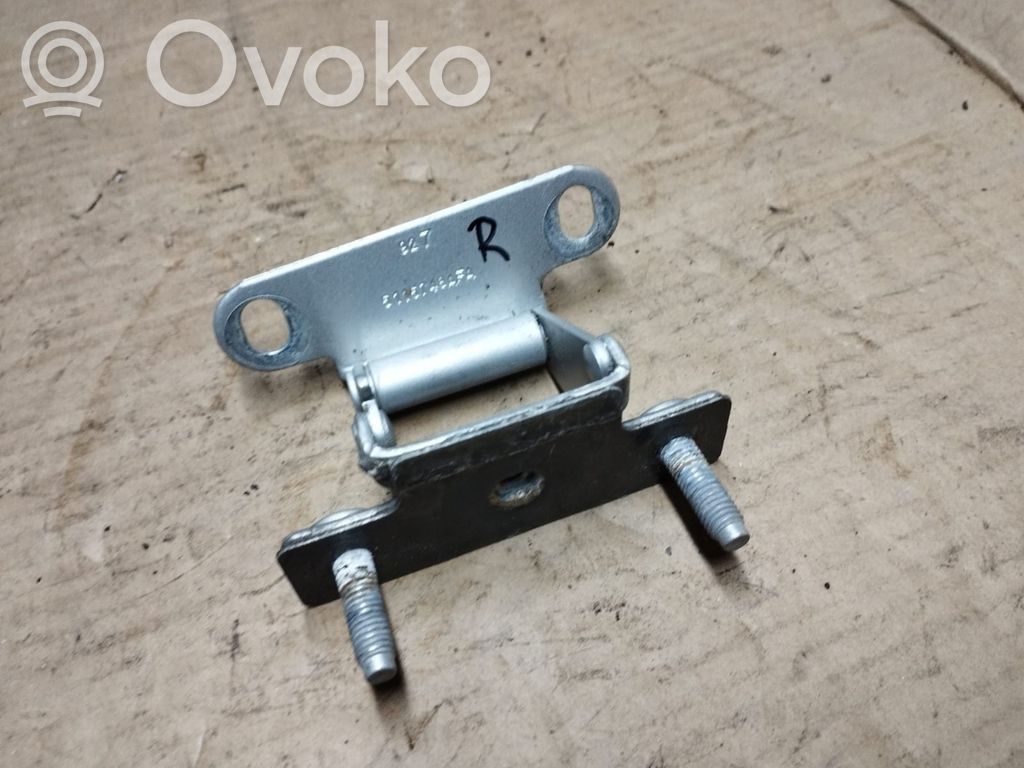 Dodge Caliber Tailgate/trunk/boot hinge 