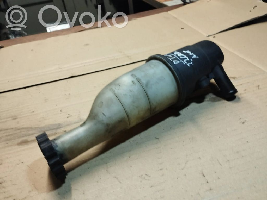 Ohjaustehostimen nestesäiliö   05273593AB