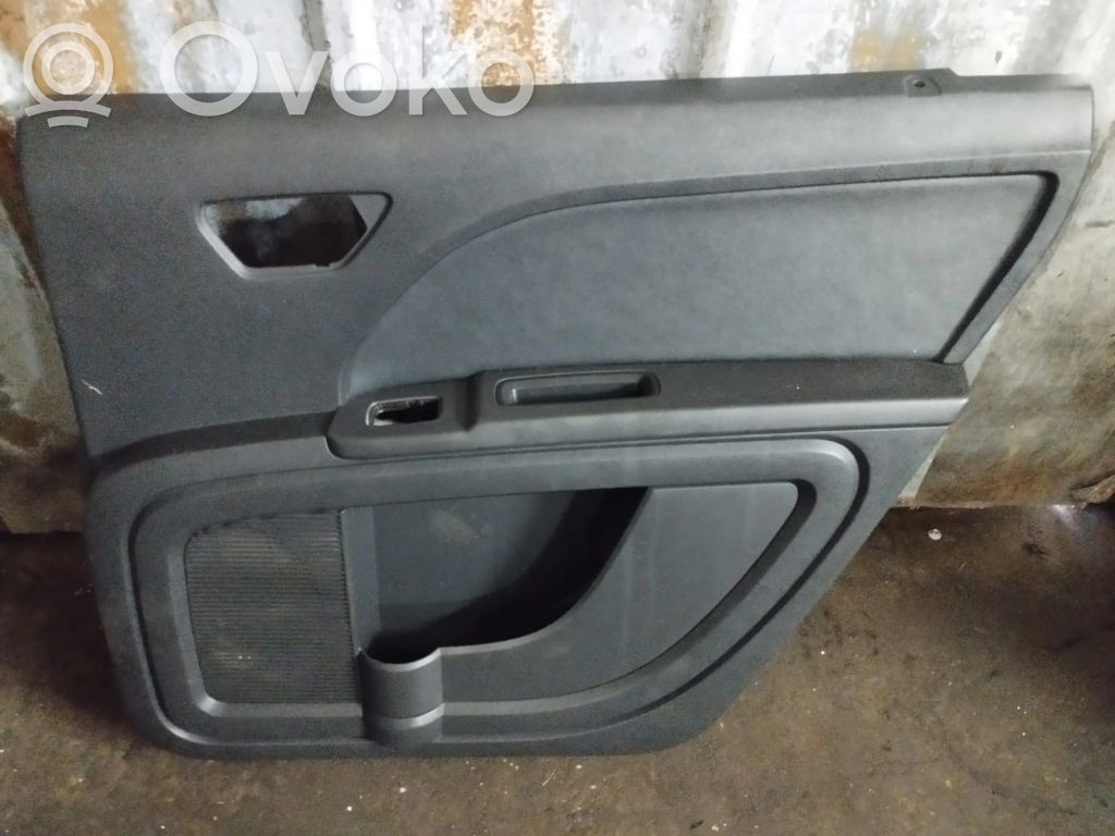 Dodge Journey Boczki / Poszycie drzwi tylnych 