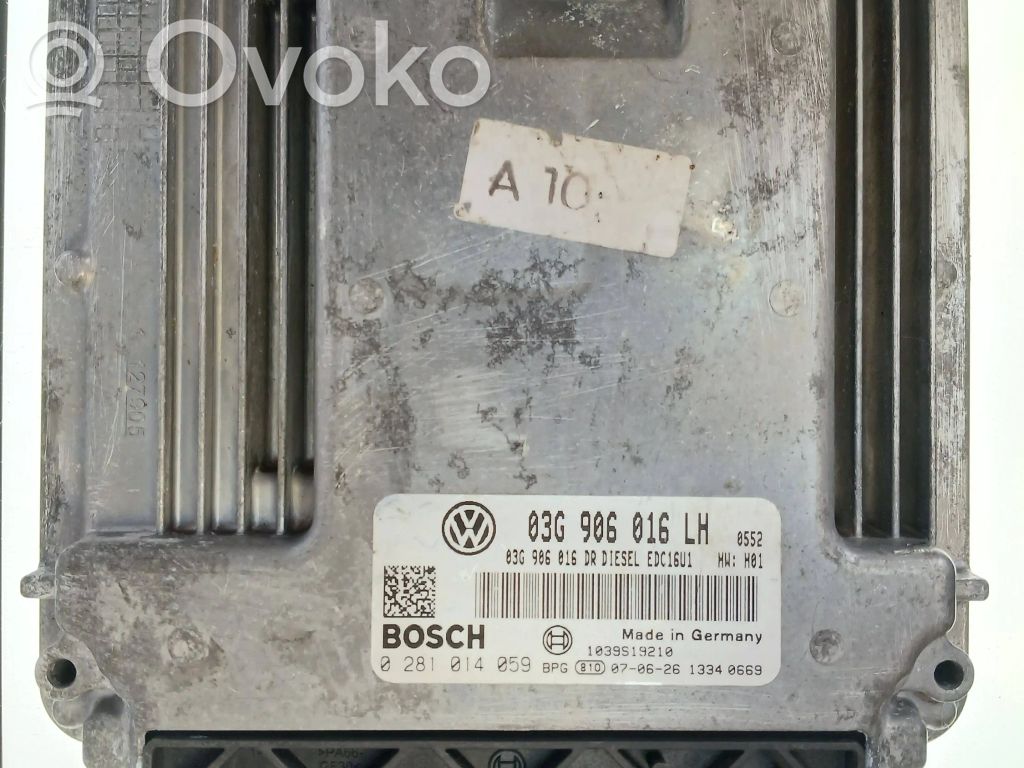 Volkswagen Golf V Engine control unit/module 