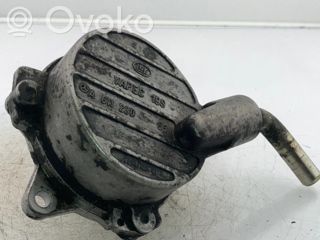 Mercedes-Benz C W203 Bomba de vacío 