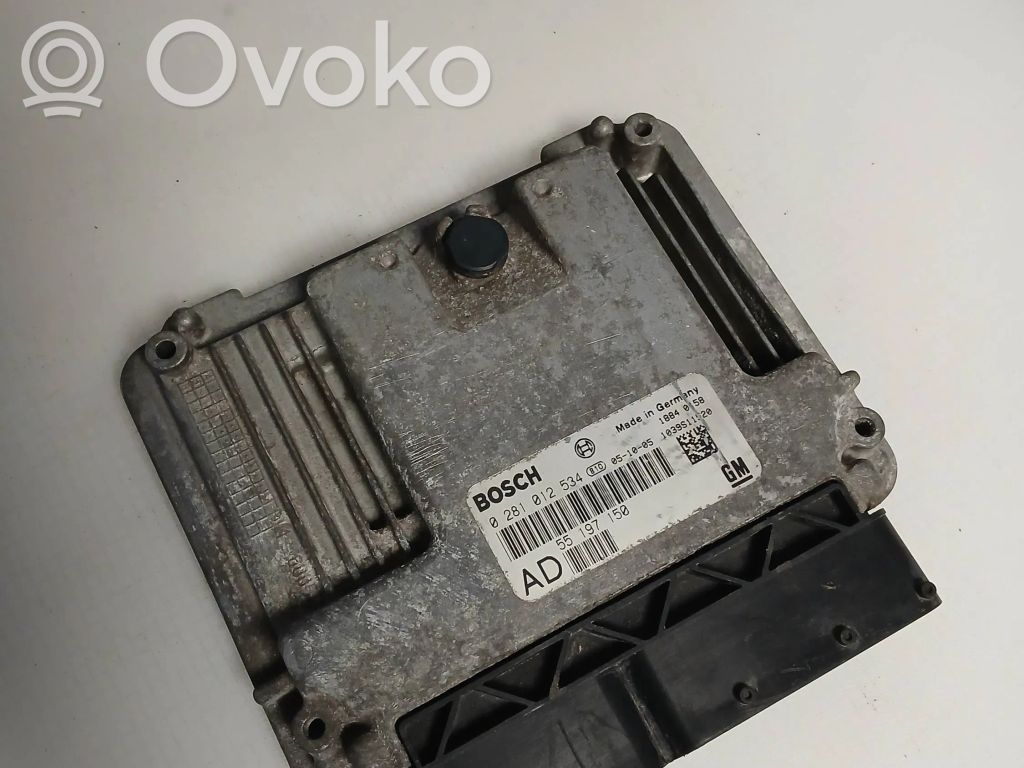 Opel Vectra C Engine control unit/module 