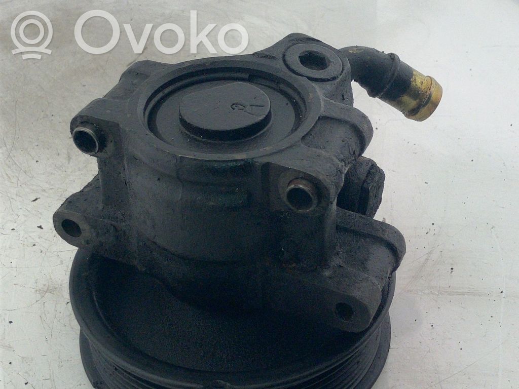 Ford Transit Ohjaustehostimen pumppu 