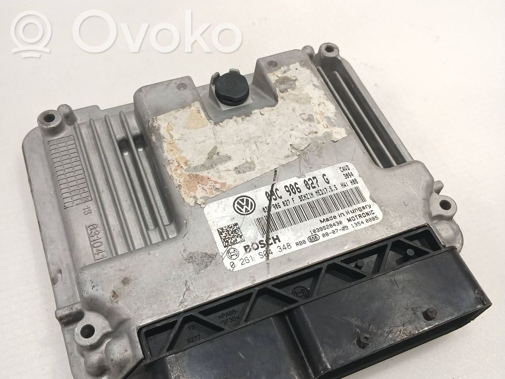 Volkswagen Golf VI Engine control unit/module 