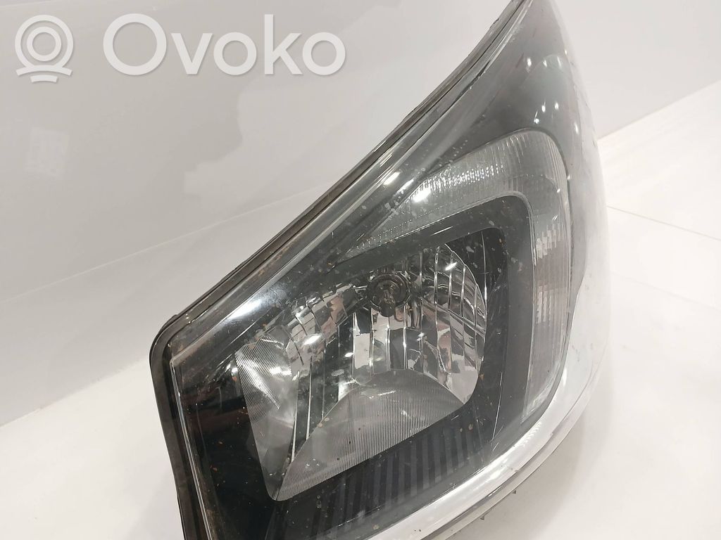 Opel Vivaro Scheinwerfer 