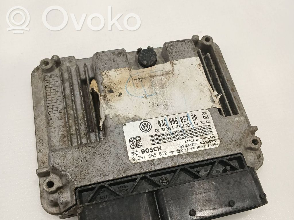 Volkswagen Golf VI Engine control unit/module 