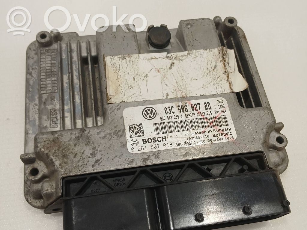 Volkswagen Golf VI Engine control unit/module 