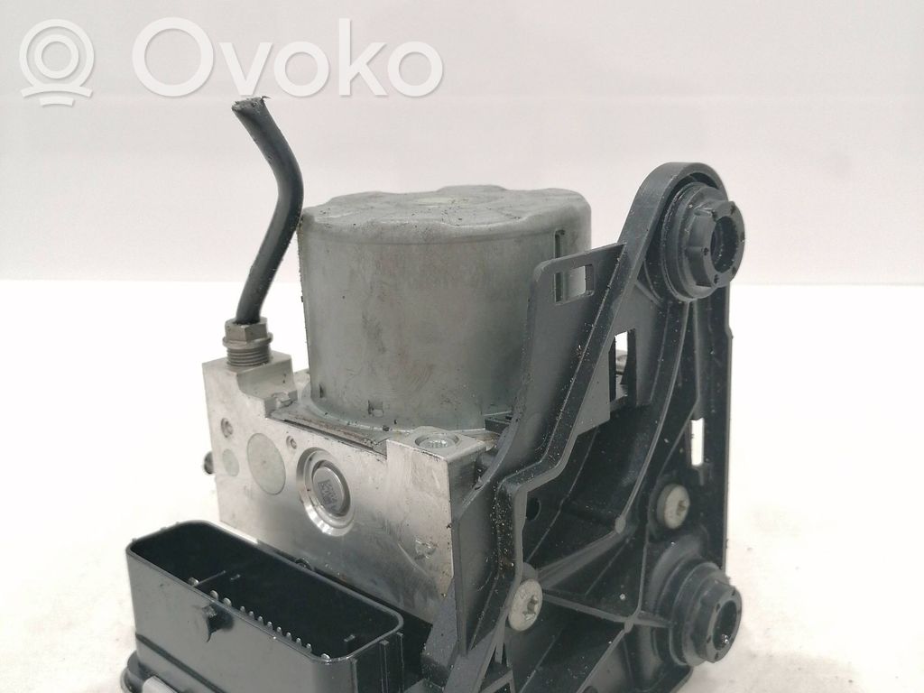 Skoda Karoq ABS bloks 