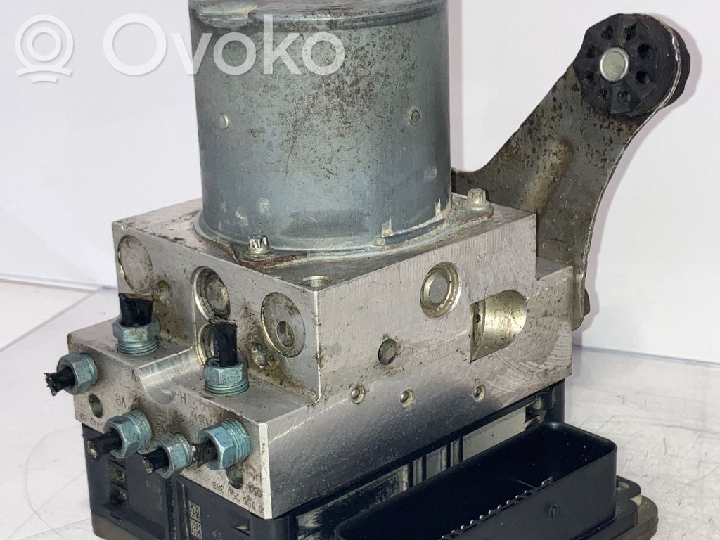 BMW 7 F01 F02 F03 F04 ABS Pump 