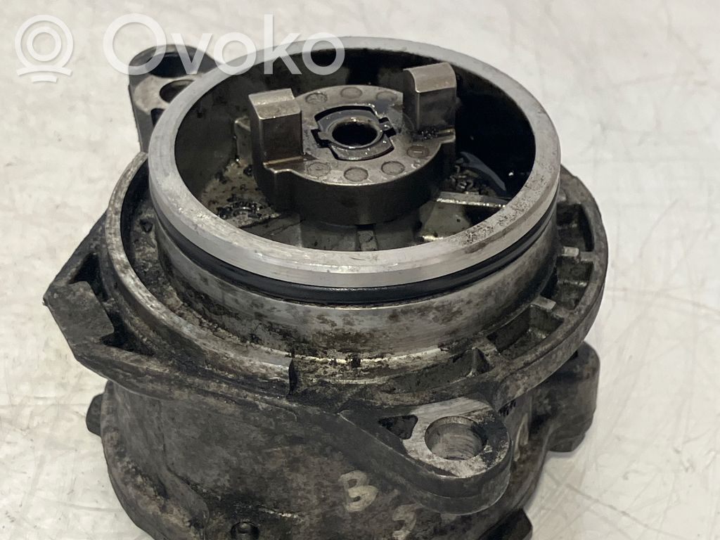 BMW 3 E46 Vacuum pump 
