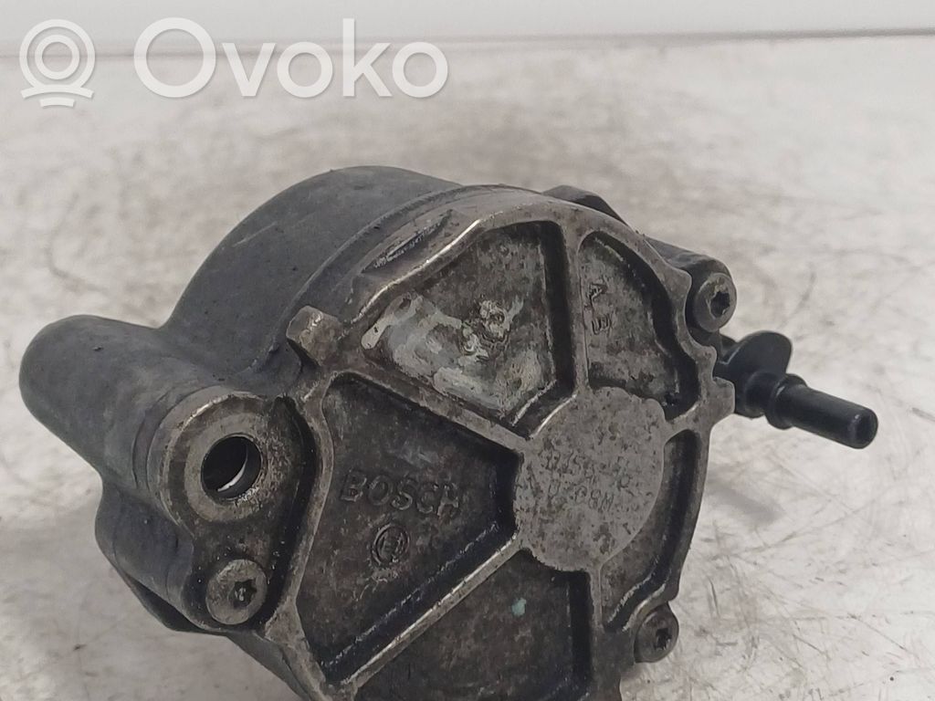 Peugeot 207 Vacuum pump 