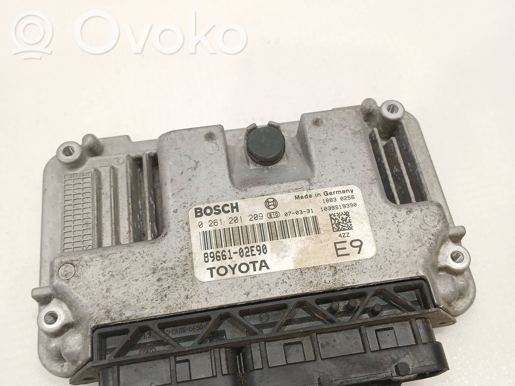Toyota Auris 150 Engine control unit/module 