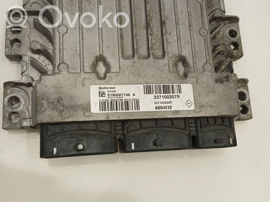Engine control unit/module   237100307R,S180067106A,237100033R