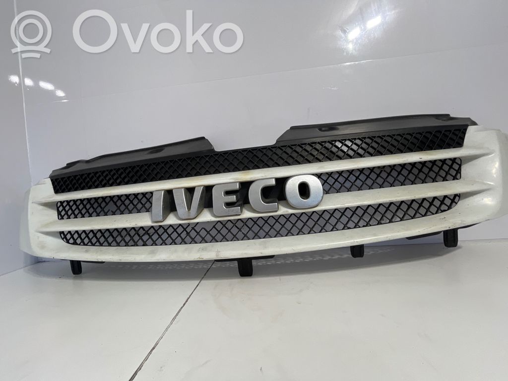 Iveco Daily 4th gen Front bumper upper radiator grill 