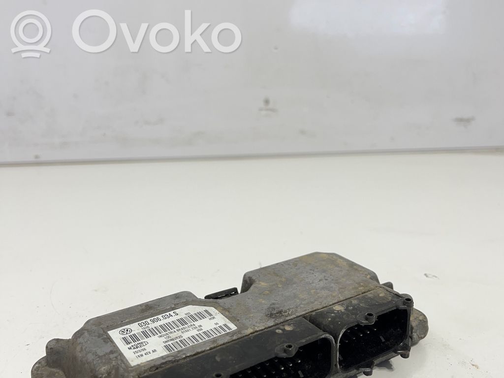 Volkswagen Fox Engine control unit/module 