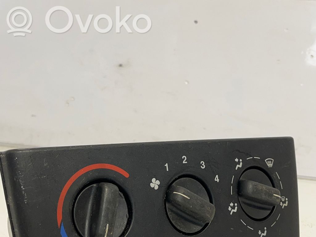 Opel Vectra B Climate control unit 