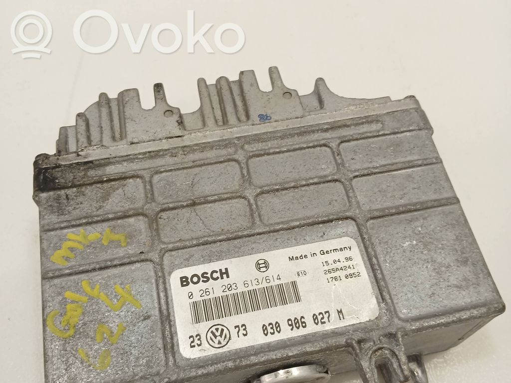 Volkswagen Golf III Engine control unit/module 