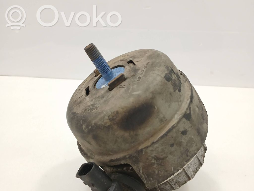 Audi A6 S6 C6 4F Engine mount bracket 