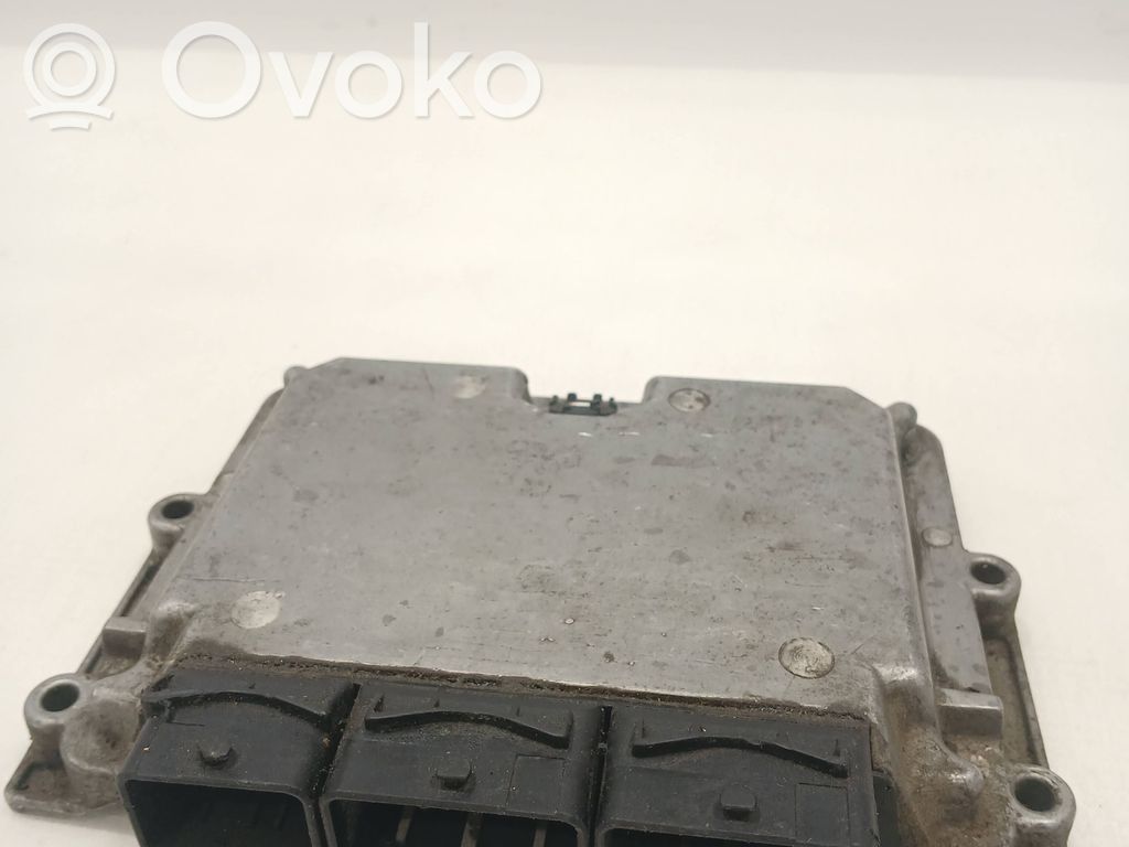 Peugeot 607 Engine control unit/module 