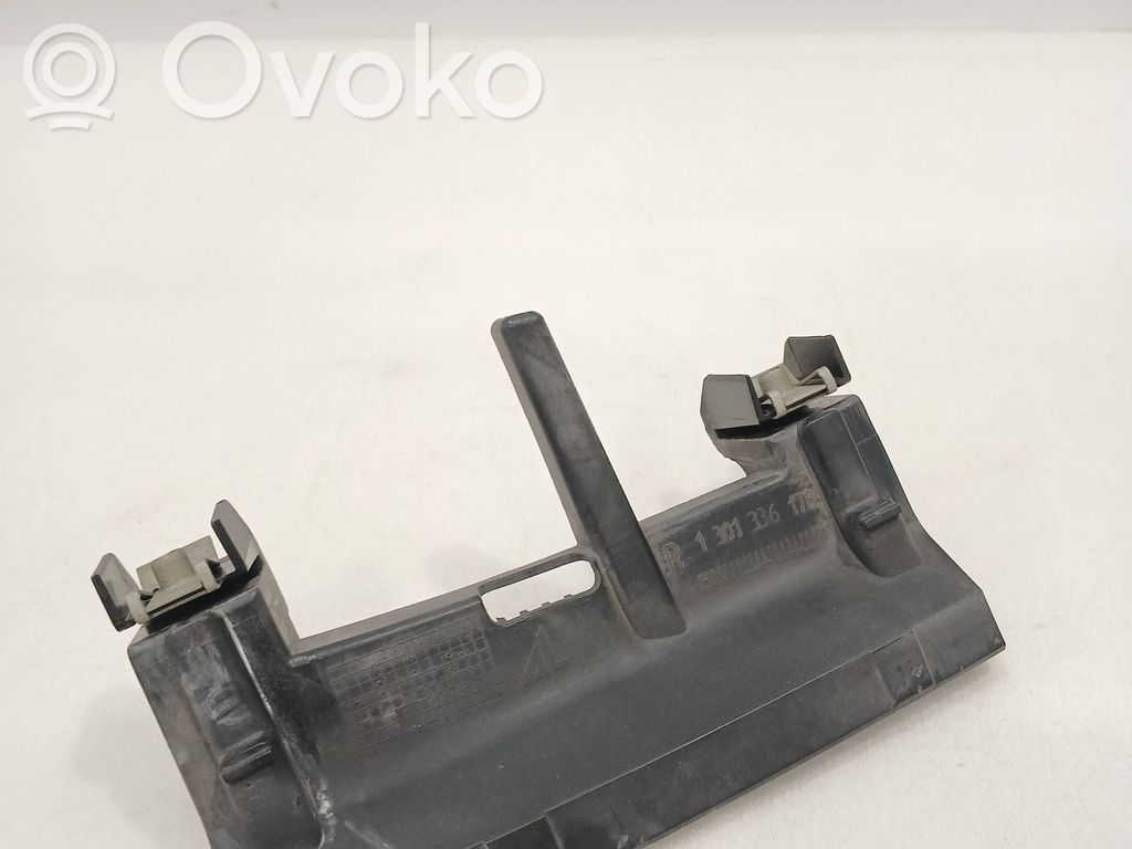 BMW 2 F46 Headlight/headlamp mounting bracket 