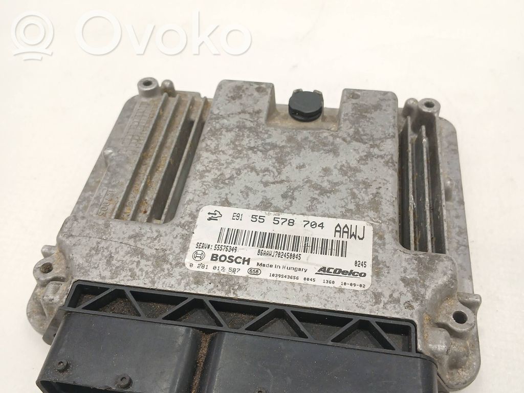 Opel Meriva B Engine control unit/module 
