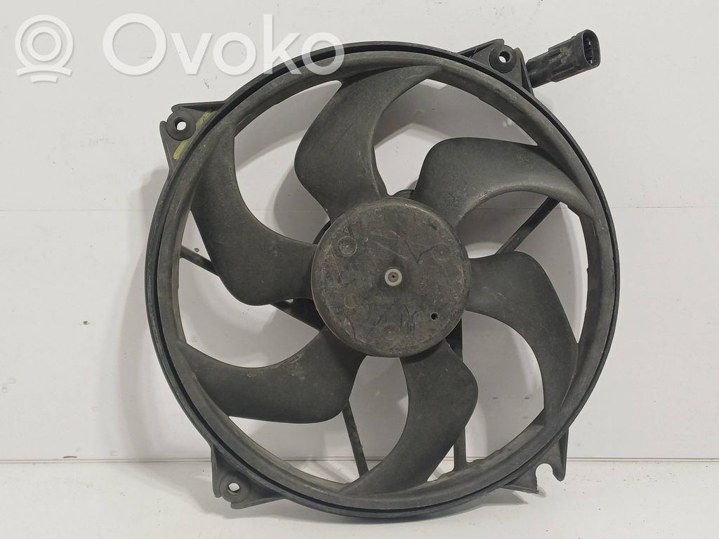 Citroen C4 Grand Picasso Elektrisks radiatoru ventilators 