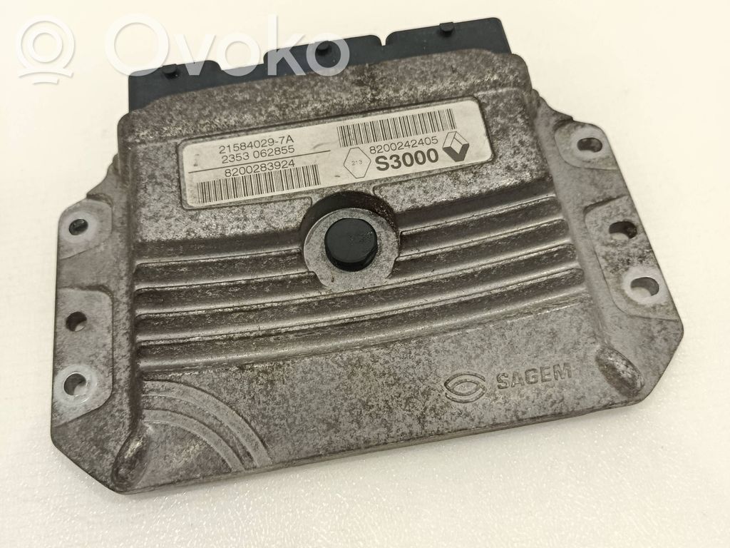 Renault Megane II Engine control unit/module 