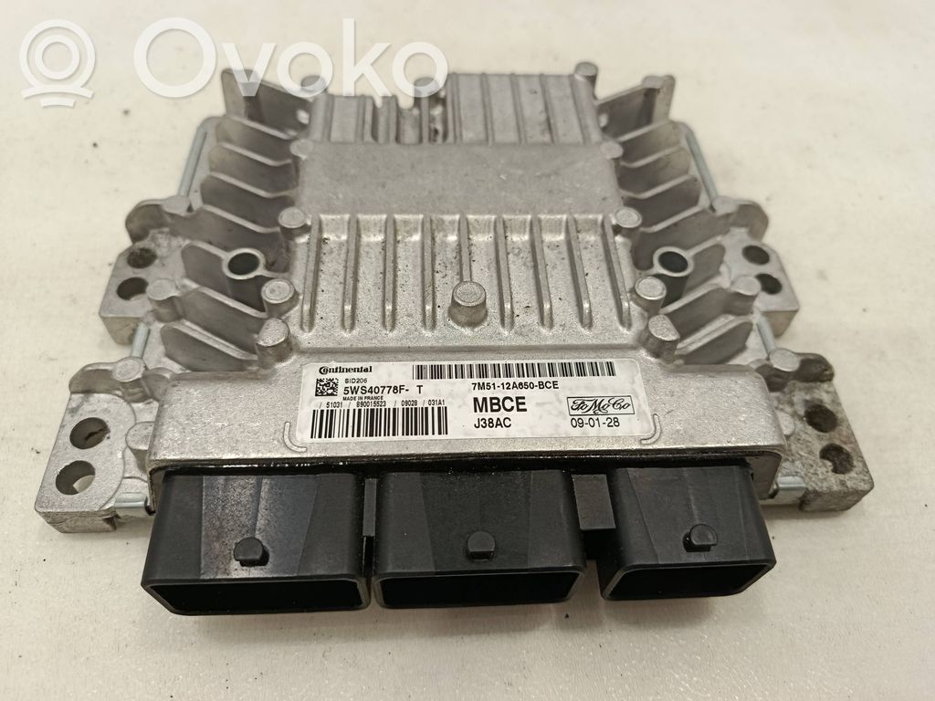 Ford Focus Engine control unit/module 