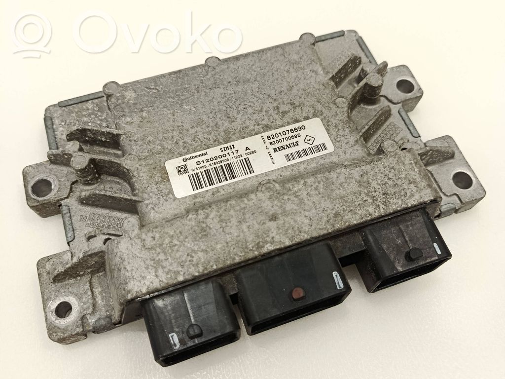 Renault Twingo II Engine control unit/module 